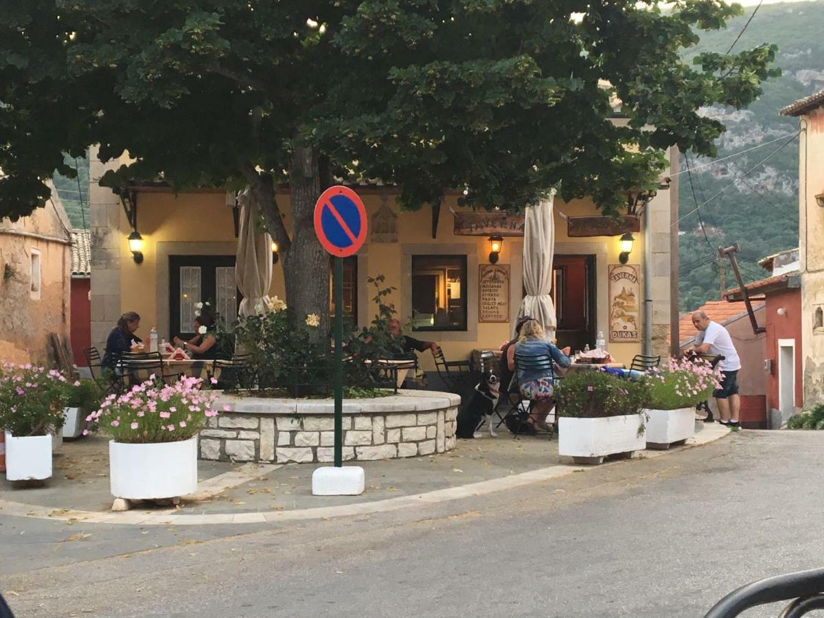 Ferienwohnung Elia Doukádes Exterior foto